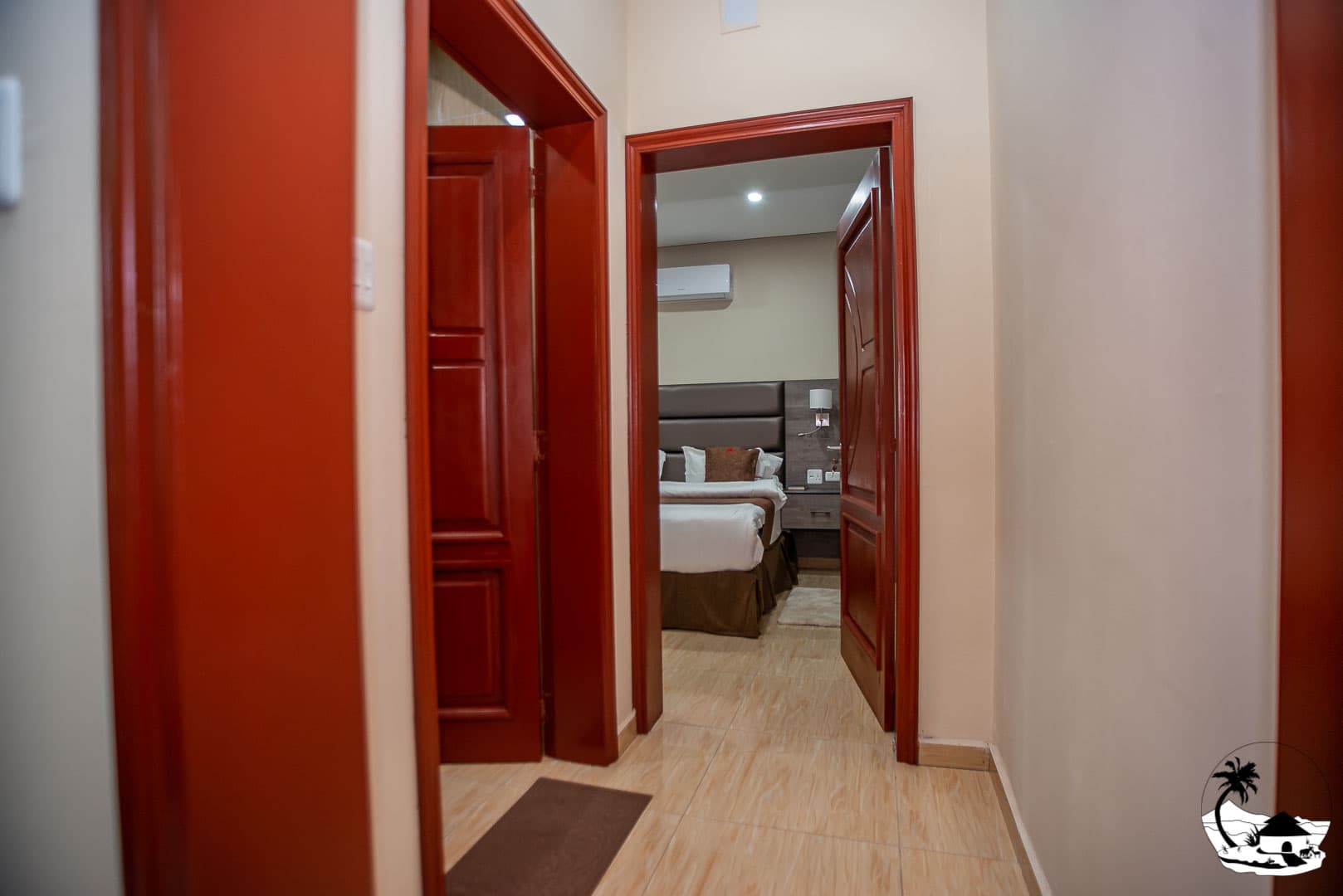 Nouveau Okomi Lodge - photo 2